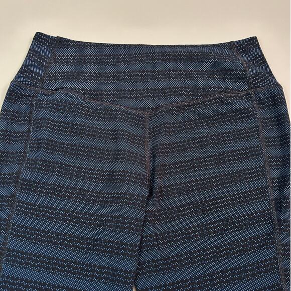 Bundle of Nike Women's Dri-FIT Capri Leggings Size Medium - Picture 4 of 16